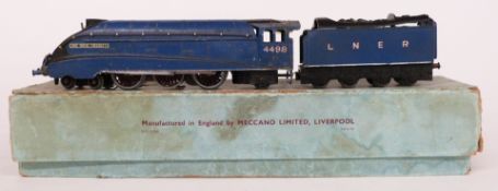 Hornby Dublo 00 gauge 3-rail pre-war LNER 4-6-2 locomotive Sir Nigel Gresley 4498, EDL1, in original