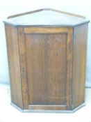 19thC oak corner cupboard, H77 x W65cm