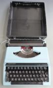 Retro Silver Reed SR180 De Luxe typewriter