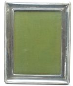 George V hallmarked silver oak easel backed photograph frame to suit 8 x 6 inch photo, Birmingham
