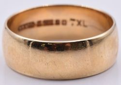 A 9ct gold wedding ring/ band, 4.4g, size P