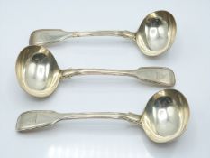 Victorian set of three hallmarked silver fiddle and thread pattern ladles, London 1844 maker William