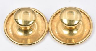 A pair of 18ct gold studs, in original Jay's London box, 2.8g