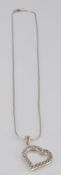 An 18ct white gold necklace with heart pendant, 6.0g