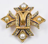 Victorian brooch set with rose cut diamond, split pearls and blue enamel, diameter 2cm, 5.9g