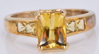 A 9ct gold ring set with heliodor, 3.2g, size M