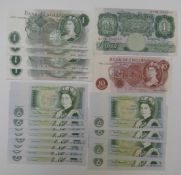 A collection of largely uncirculated UK £1 notes to include Somerset with eight consecutive