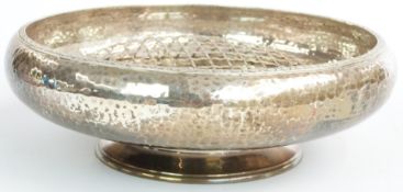 George V Arts & Crafts hallmarked silver pedestal bowl with hammered finish, London 1923 maker