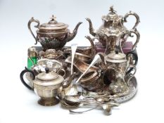 Quantity of silver plate to include oval galleried tray, length 40cm, Walker & Hall teaset, cased