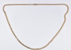 A 9ct gold necklace made up of double oval links, 4.6g