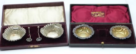 Two cased pairs of Victorian/Edward VII hallmarked silver salts, one pair Birmingham 1903 maker W