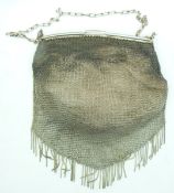 A silver mesh purse / bag with import marks, 925 and maker/importer BB, 20 x 18cm