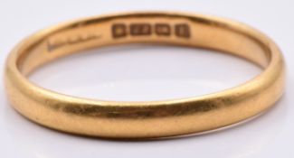 A 22ct gold wedding band/ ring, 2.4g, size L