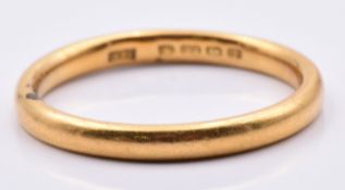 A 22ct gold wedding band/ ring, 3.2g, size N