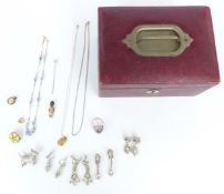 A collection of jewellery including a 9ct gold chain and locket (1.3g), rolled gold 'Fumsup'