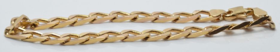 A 9ct gold curb link bracelet, 9.4g