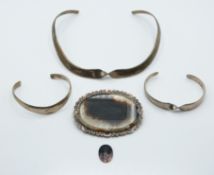 Victorian large agate brooch, Blue John cabochon and suite of jewellery impressed 925