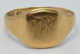 An 18ct gold signet ring, 4.5g