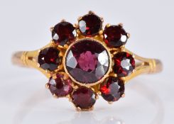 Victorian 9ct gold ring set with garnets in a cluster, 2.0g, size M
