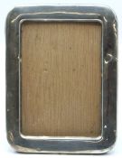 George V hallmarked silver oak easel back photograph frame to suit 6 x 4 inch photo, Birmingham 1918