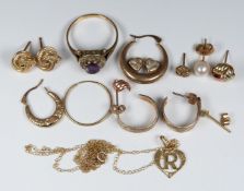 A 9ct gold ring, 9ct gold earrings and 9ct gold necklaces, 6g