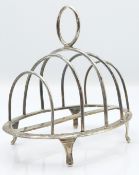 Walker & Hall Edward VII hallmarked silver five bar toast rack with oval base, raised on four