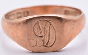 A 9ct rose gold signet ring, Birmingham 1924, 2.4g, size M