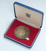 Royal Mint Silver Jubilee medal / coin by, 88g, in fitted box