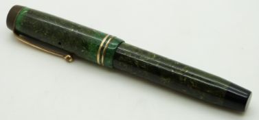 Parker Duofold fountain pen with mottled green barrel and cap, gold plated fittings and 14ct gold