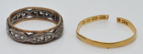 A Victorian 22ct gold ring (0.82g) and 9ct gold and silver ring