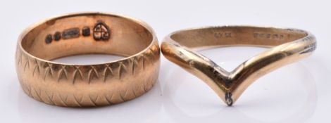 A 9ct gold wedding band/ ring and 9ct gold V ring, 4.9g, size K and N