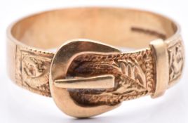 A 9ct gold buckle ring, 3.1g, size S/T