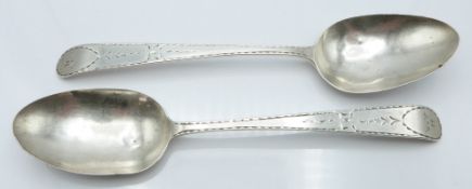 Exeter pair of provincial hallmarked silver table spoons with bright cut decoration, Exeter 1784,