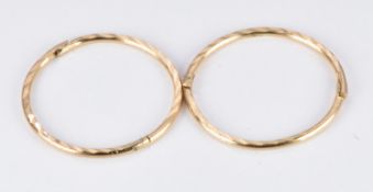 A pair of 9ct gold earrings, 0.5g