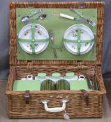 Brexton retro wicker picnic set