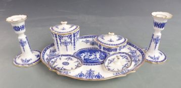 Wedgwood dressing table set, tallest 17cm