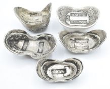 Five silver coloured Chinese trade tokens, approx 7.5 x 4.5 x 3.5cm