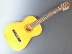 Hokada Romanian acoustic guitar with nylon strings, in soft gig bag