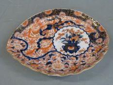 Japanese Meiji period Imari shaped dish with unusual scalloped design to one side only,