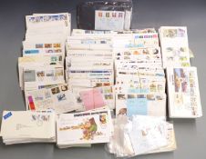 A large quantity of loose Great Britain first day covers