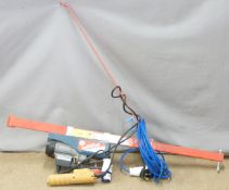 Silverline 250kg electric hoist