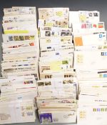 A large quantity of loose Great Britain first day covers