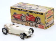 Airfix 1:32 scale Model Motor Racing electric car 1937 Mercedes with white body and driver and