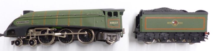 Wrenn 00 gauge BR 4-6-2 model railway locomotive Mallard 60022, W2211, in original box.
