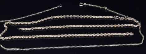 Two 9ct gold chains, 6.2g