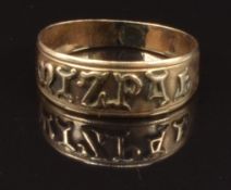 A 9ct gold Mizpah ring, Birmingham 1887, size O, 1.9g