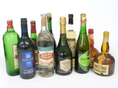Ten bottles of mixed alcohol including Grand Marnier Cordon Jaune 70cl 40% vol, Doornkaat Schnapps