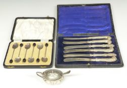 Cased set of six hallmarked silver coffee bean spoons, set of butter knives with hallmarked silver