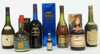 Collection of cognac, sherry and liqueurs including Comte de Lafont, 680ml 40%, Remy Martin 68cl