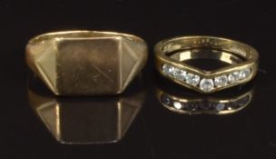 A 9ct gold ring set with cubic zirconia, size J and a 9ct gold signet ring, size Q, 4.5g